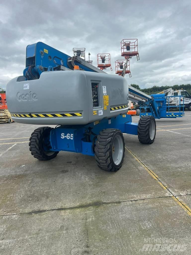 Genie S 65 Nacelles télescopiques