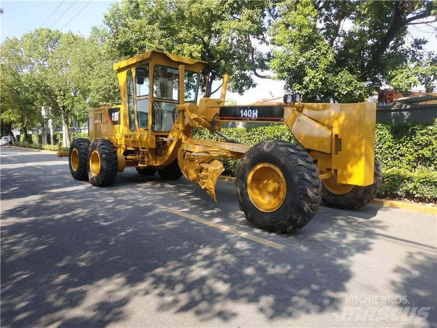 CAT 140 H Niveleuse