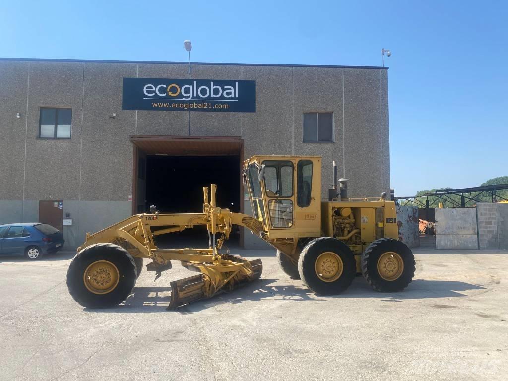 CAT 120 G Niveleuse