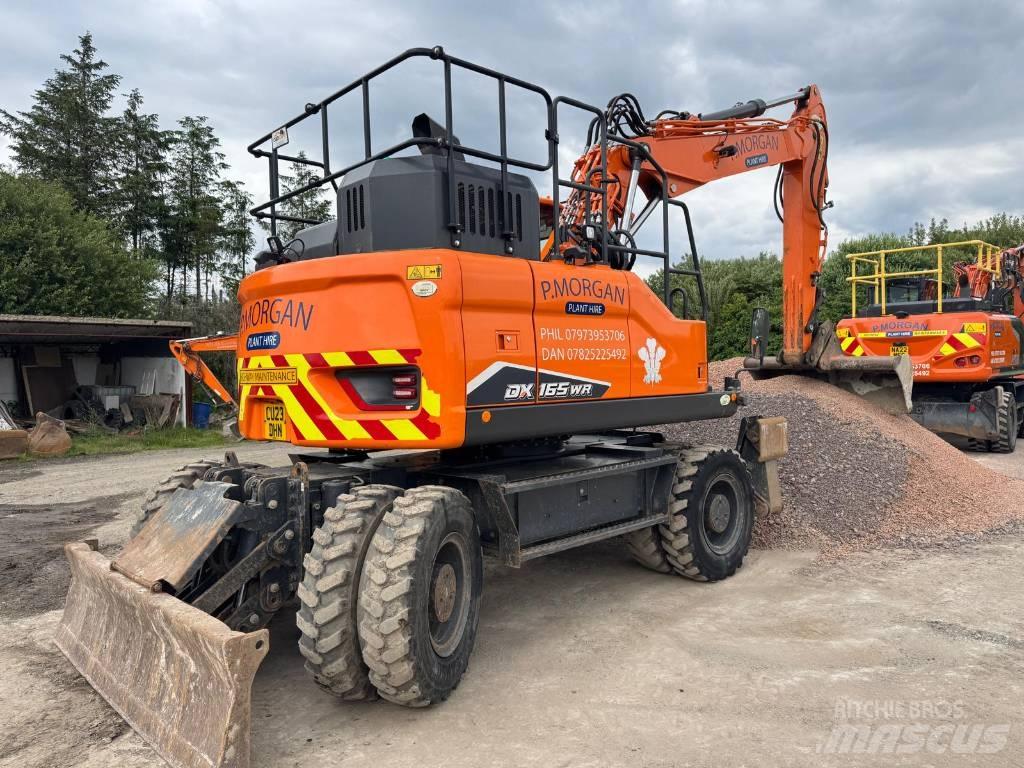 Doosan DX165WR-7 Pelle sur pneus