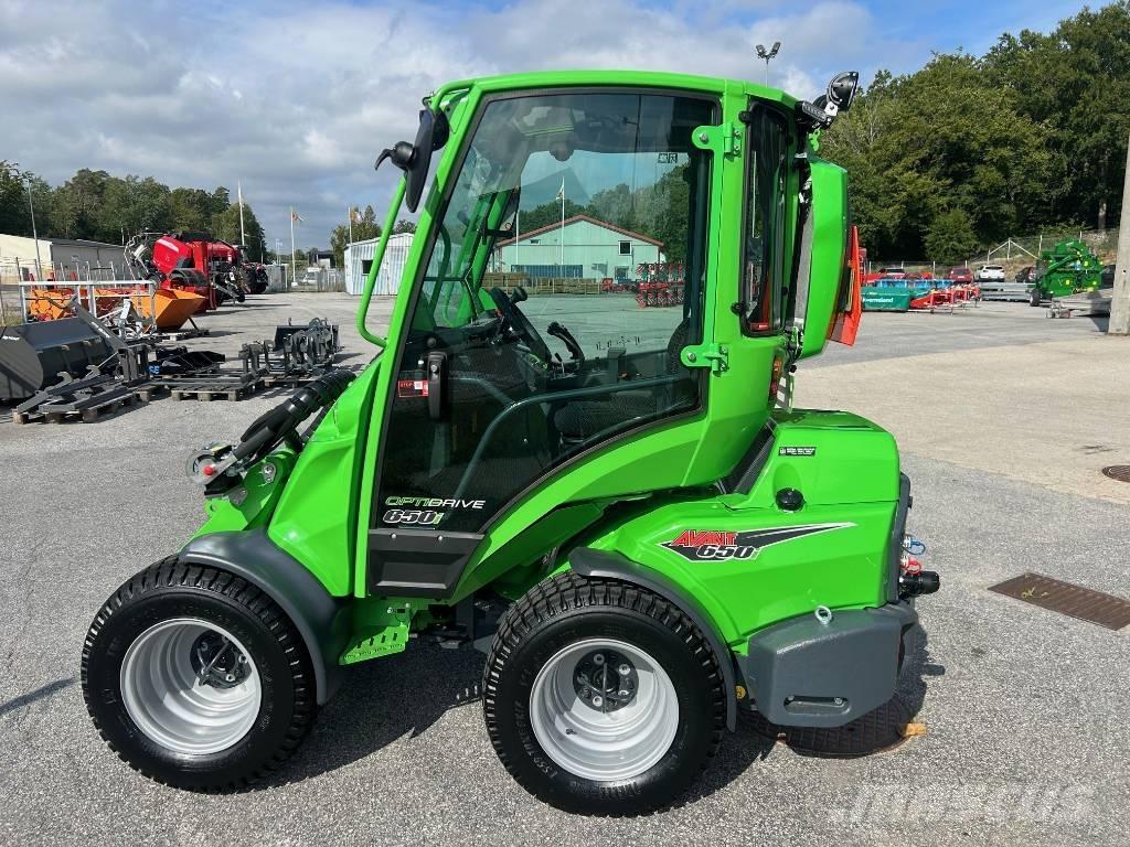 Avant 650 i Chargeuse compacte