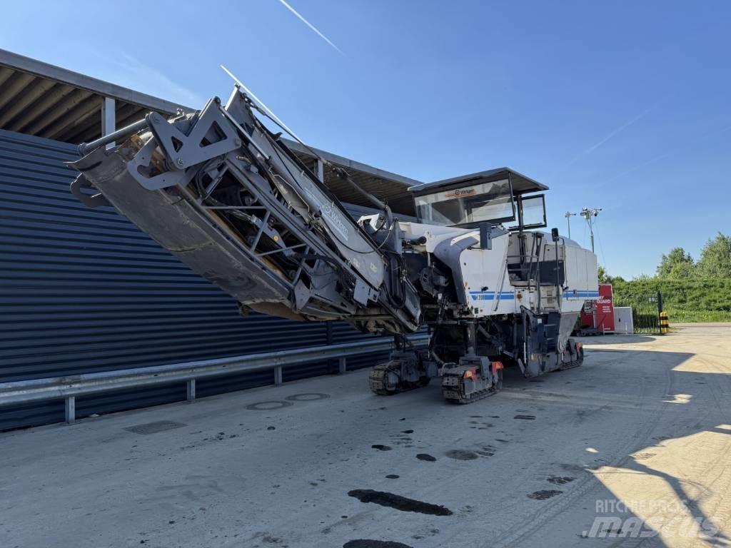 Wirtgen W 210 Fraiseuse à froid