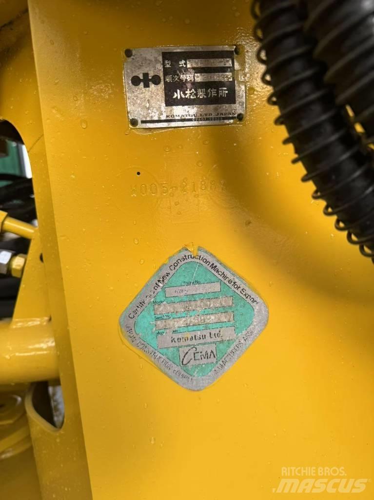 Komatsu WA100-1 Chargeuse sur pneus