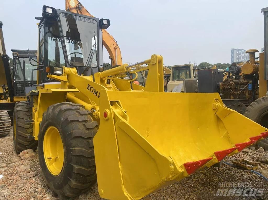 Komatsu WA100-1 Chargeuse sur pneus