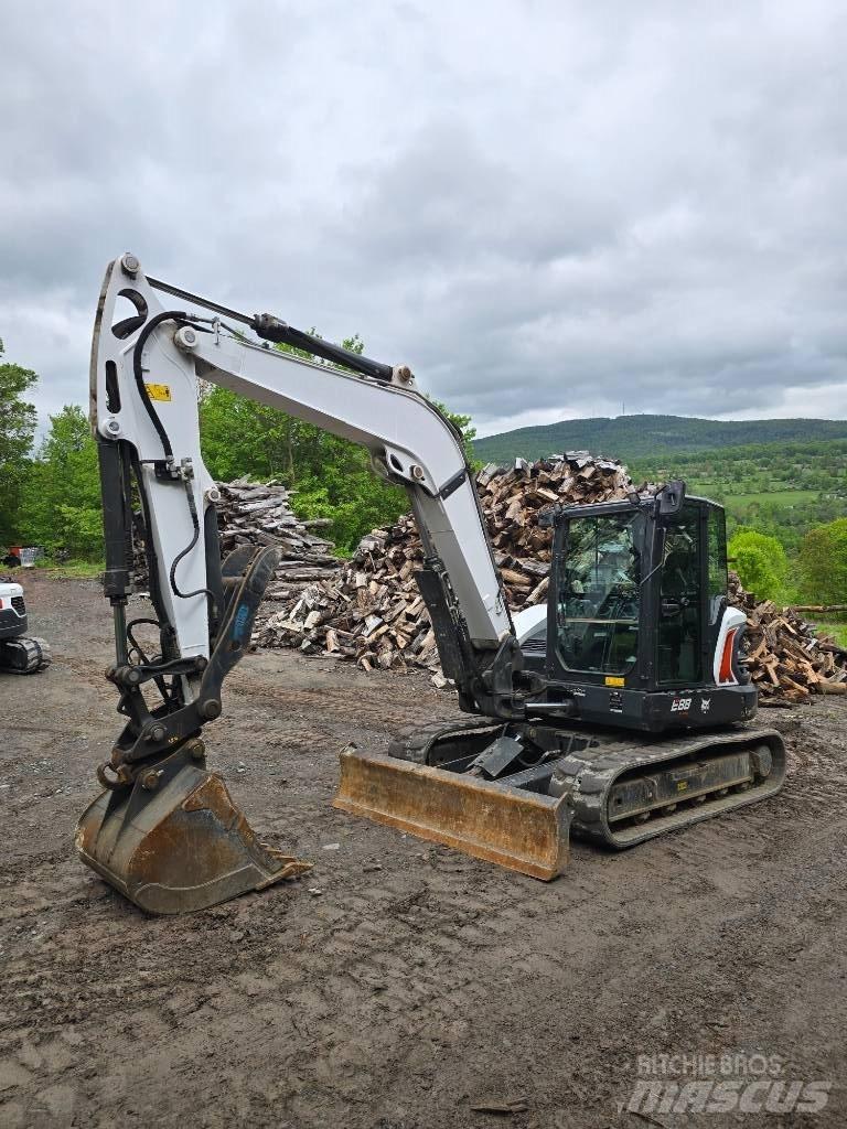 Bobcat E 88 R2 Pelle sur chenilles