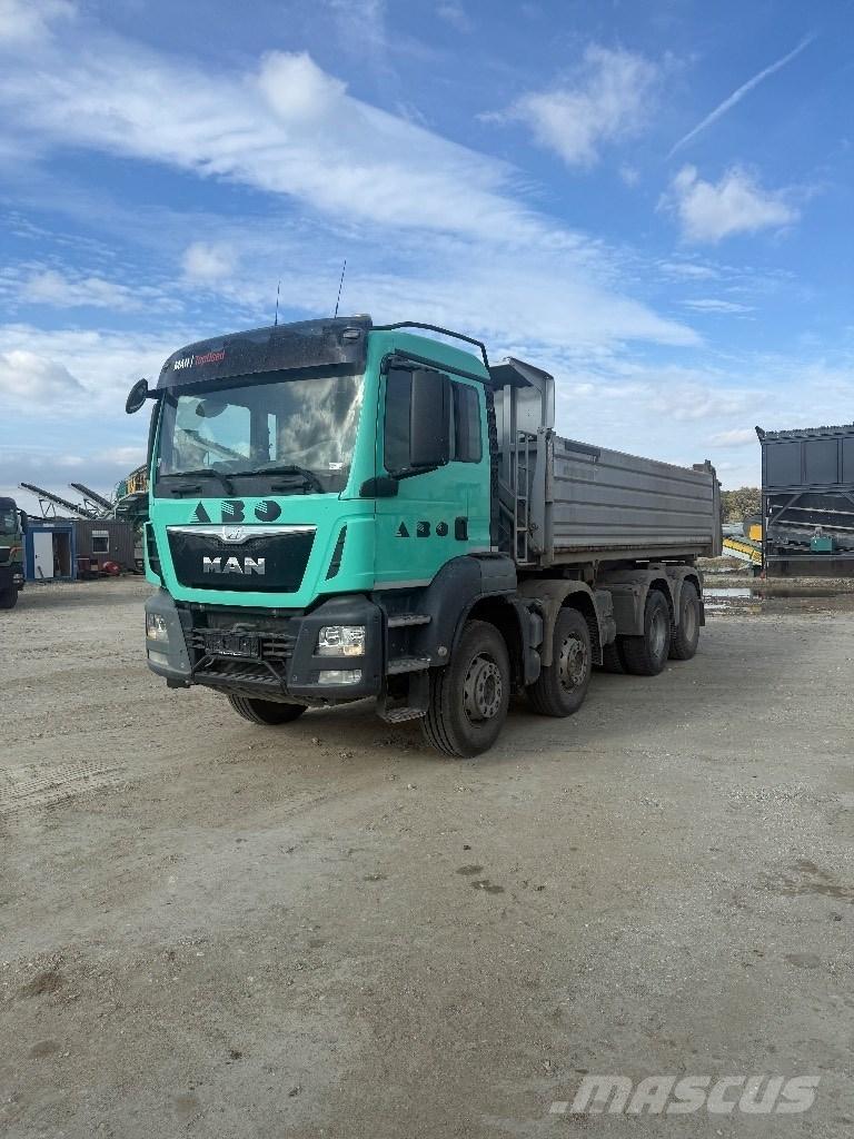 MAN 35.440 Camion benne