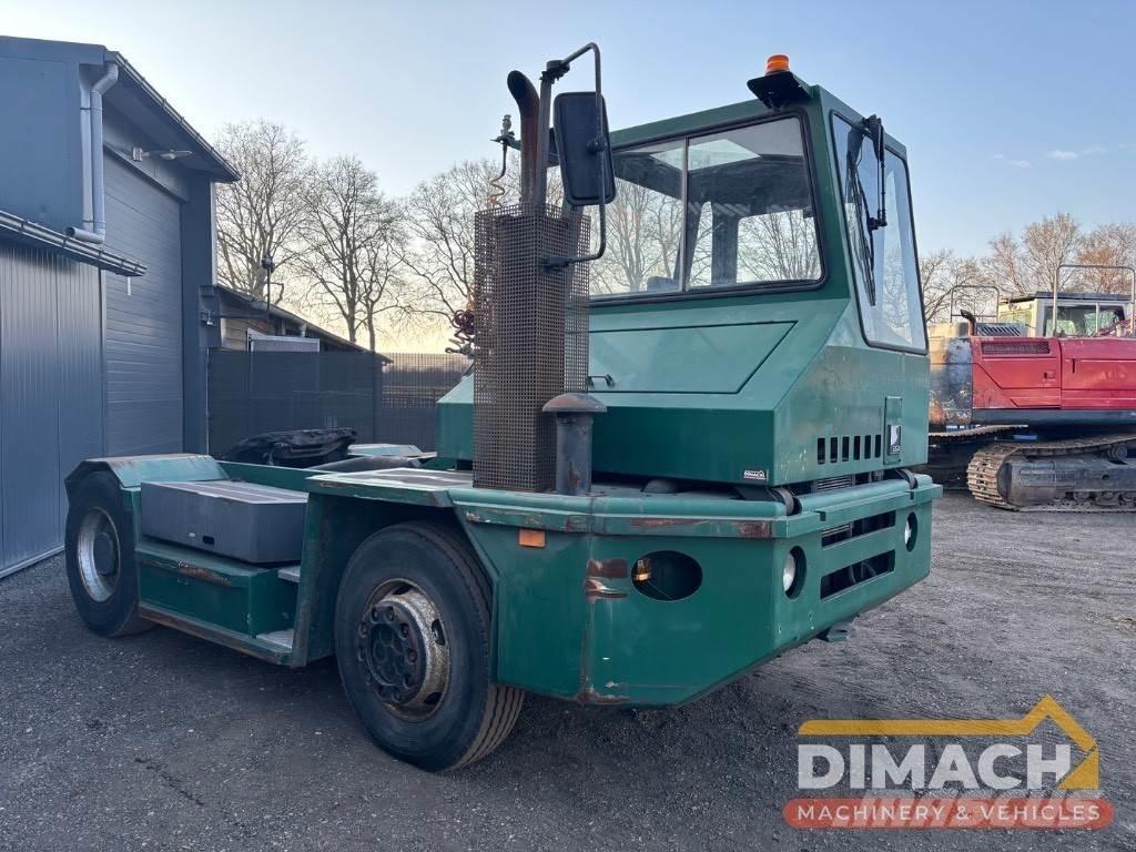 Sisu Terminal Tracteur de manœuvre