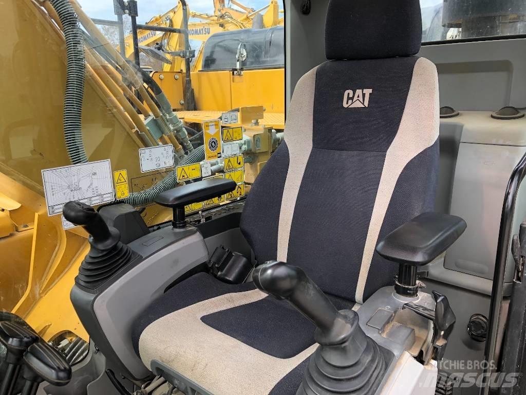 CAT 326F LN Pelle sur chenilles