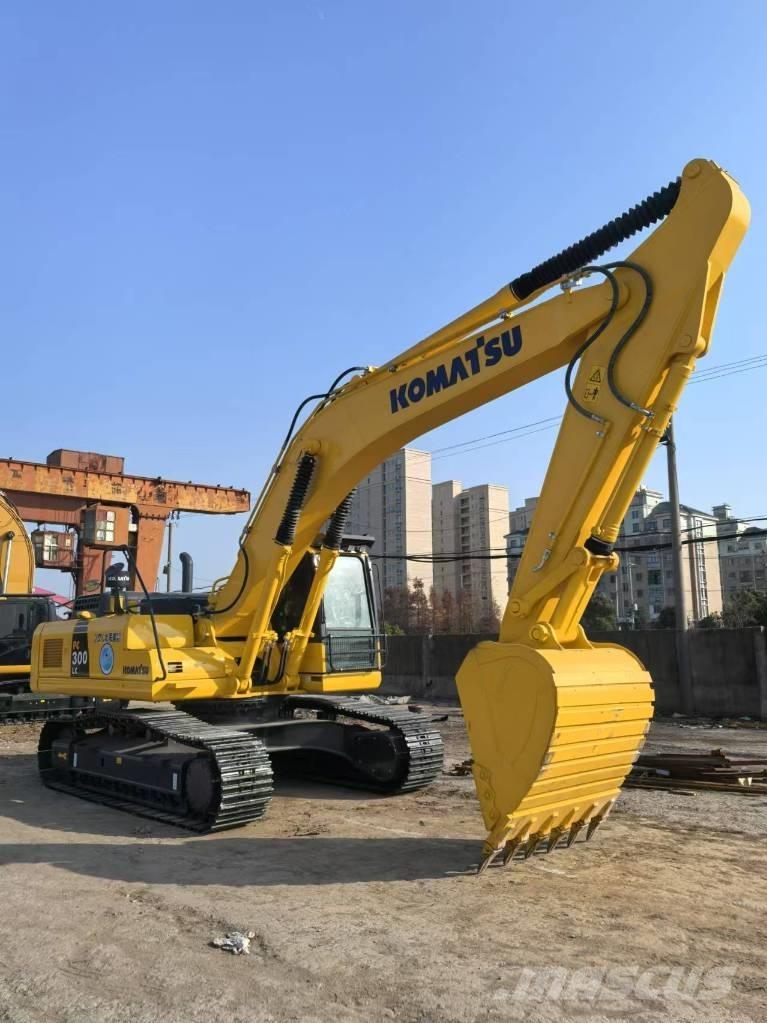 Komatsu PC 300-8 Pelle sur chenilles