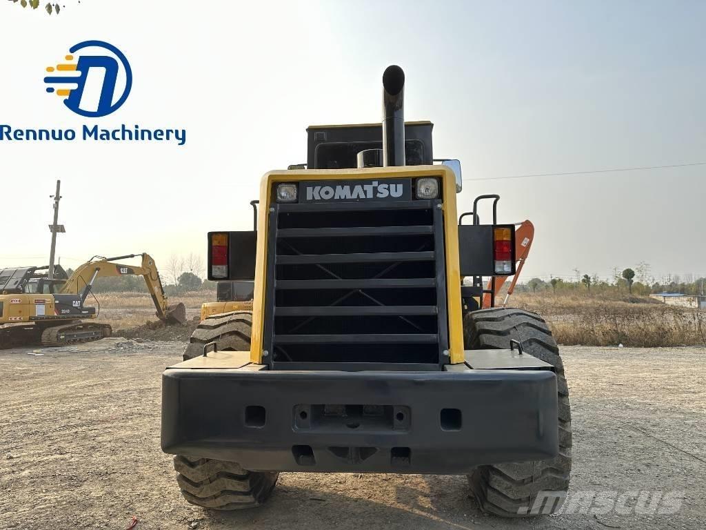 Komatsu WA380 Chargeuse sur pneus