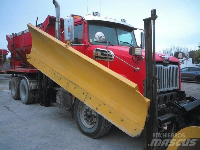 Western Star 4700 SB Chasse neige