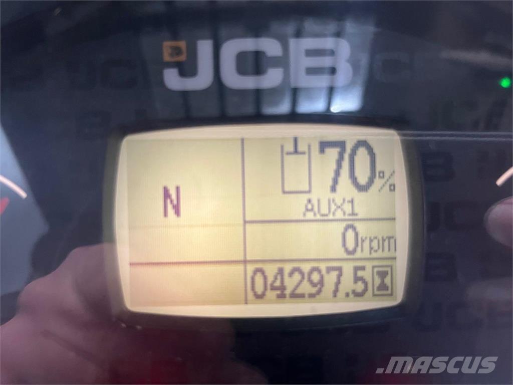 JCB TM 220 Agri Chargeuse sur pneus