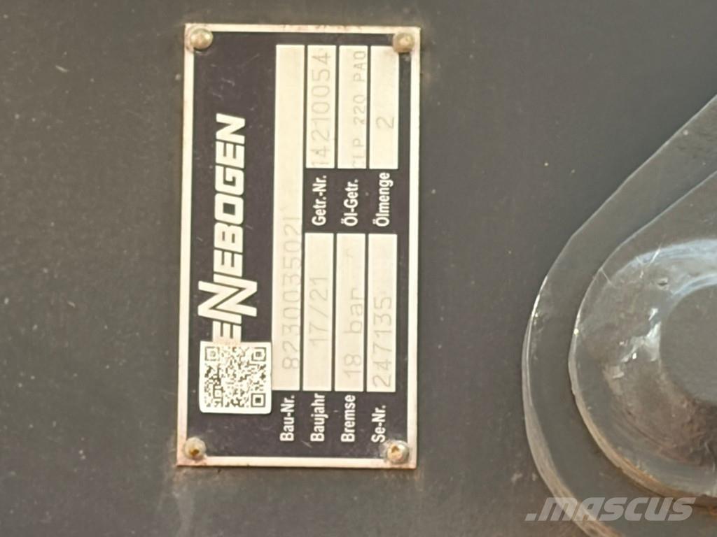 Sennebogen 613E Autre grue