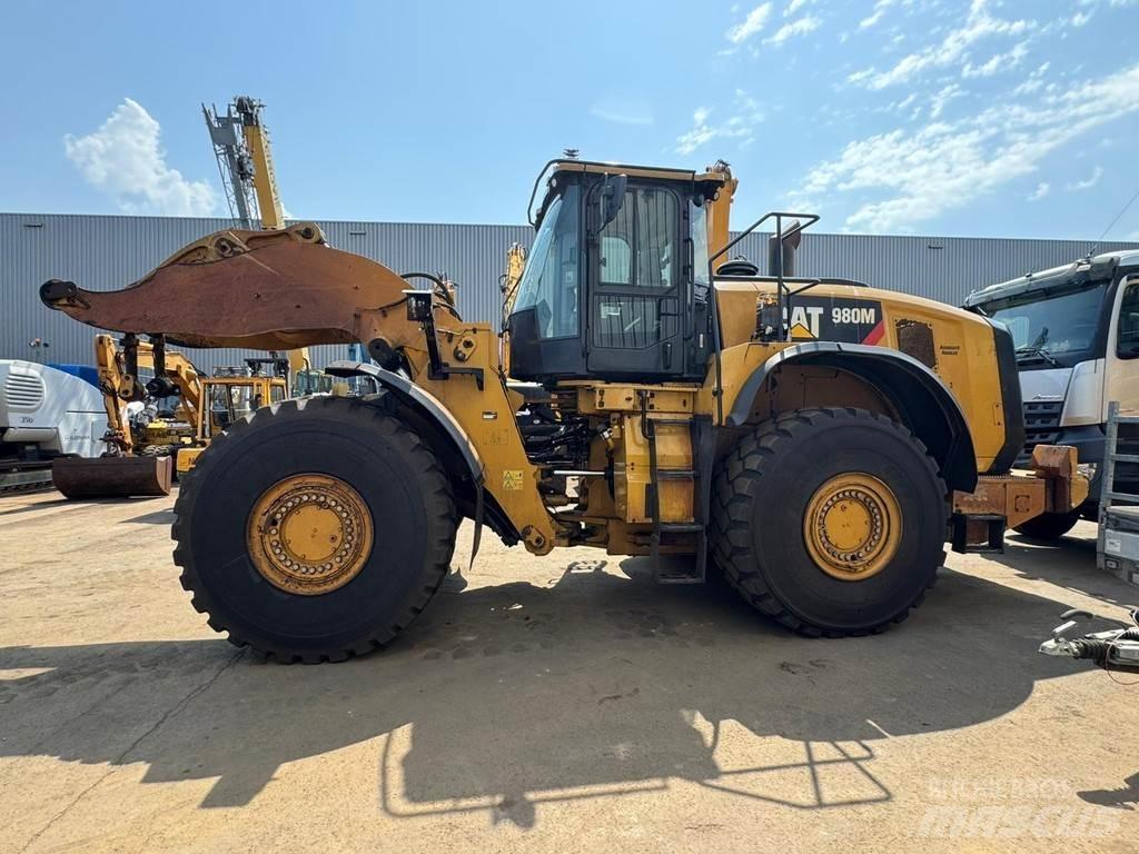 CAT 980M Chargeuse sur pneus