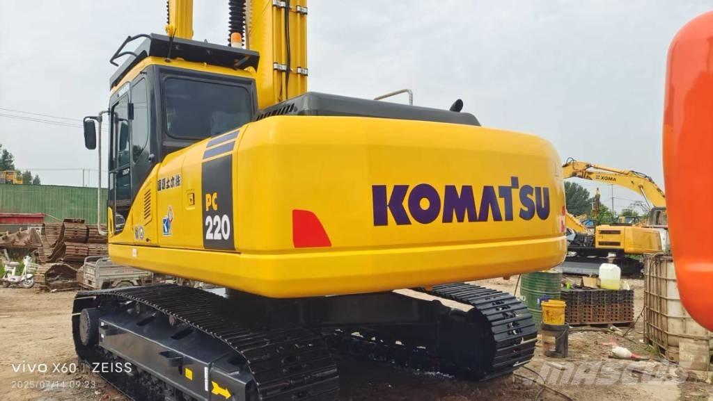 Komatsu PC 220-7 Pelle sur chenilles