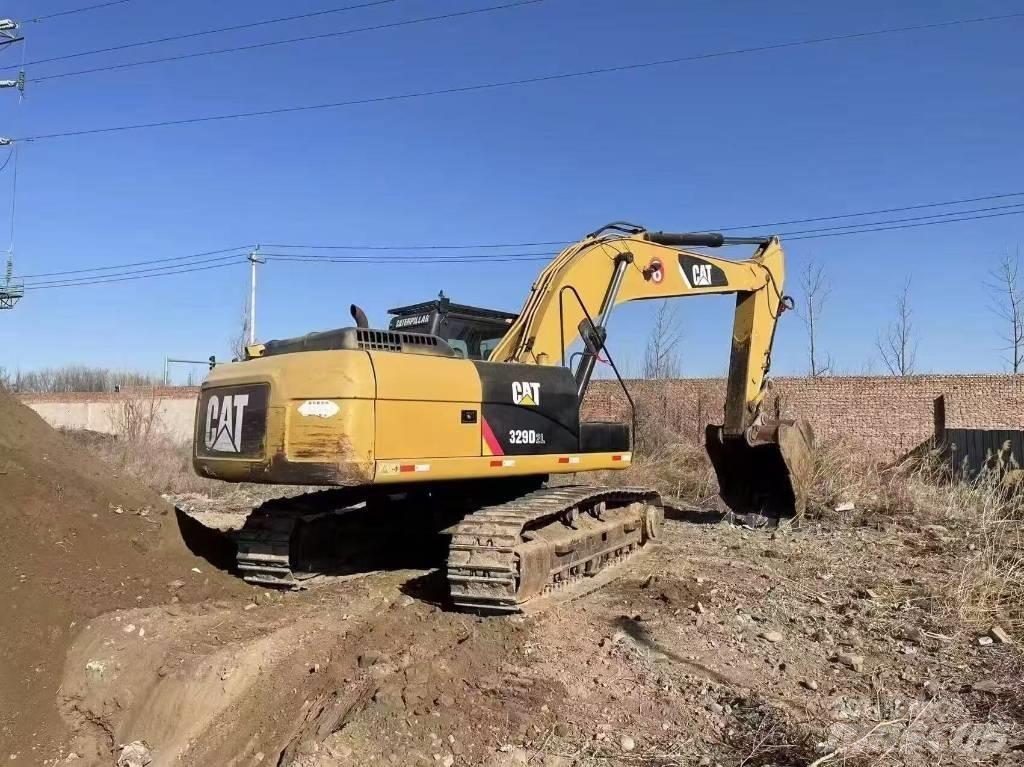 CAT 329 D2 Pelle sur chenilles