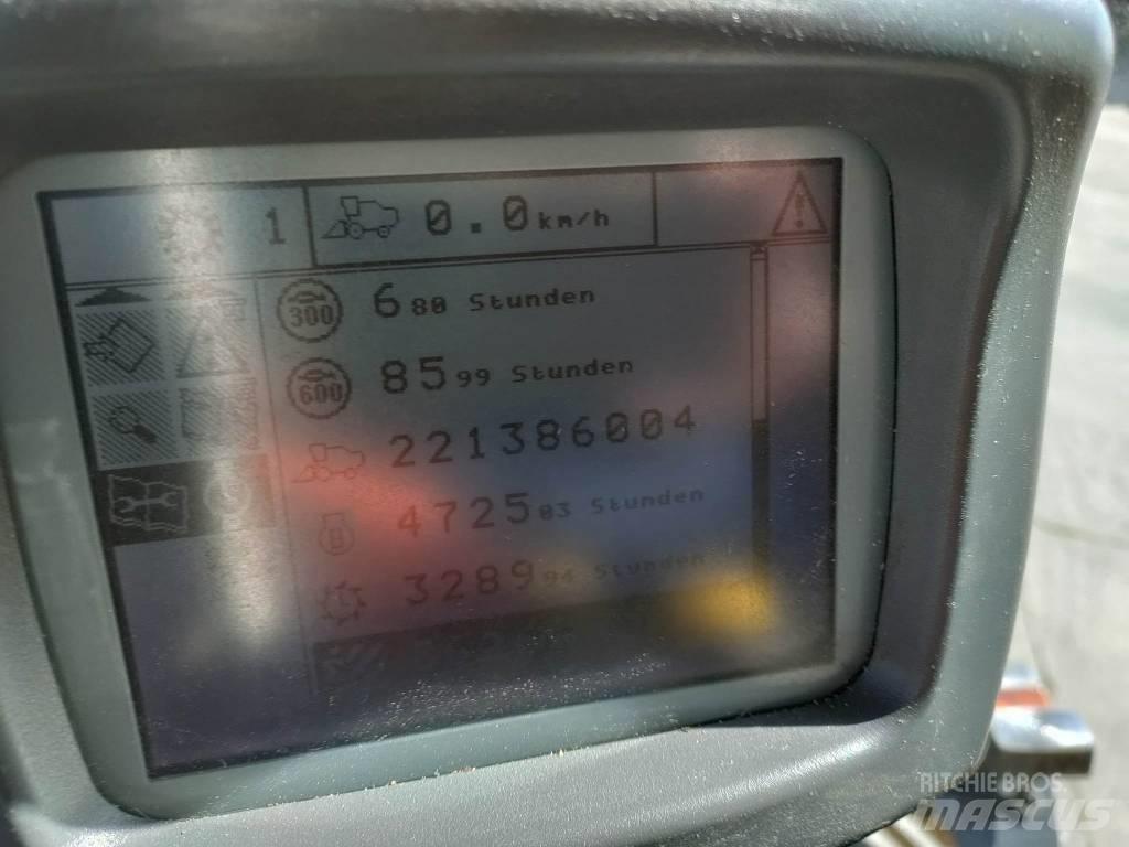 New Holland CX 760 Moissonneuse batteuse