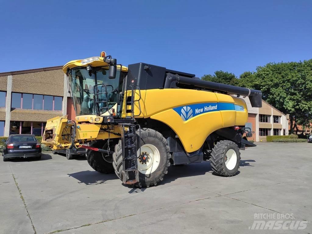 New Holland CX 760 Moissonneuse batteuse