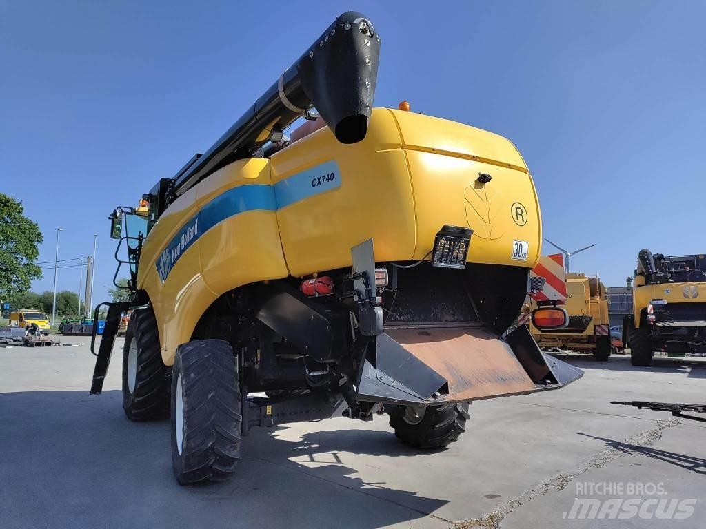 New Holland CX 760 Moissonneuse batteuse