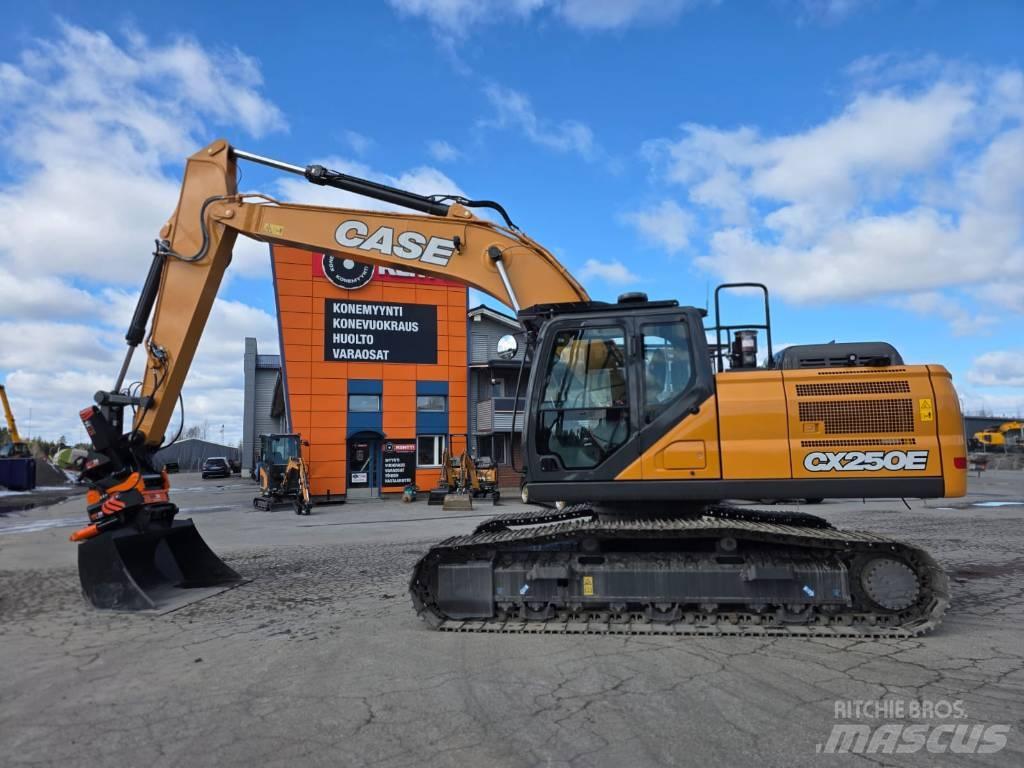 CASE CX 250 E LC Pelle sur chenilles