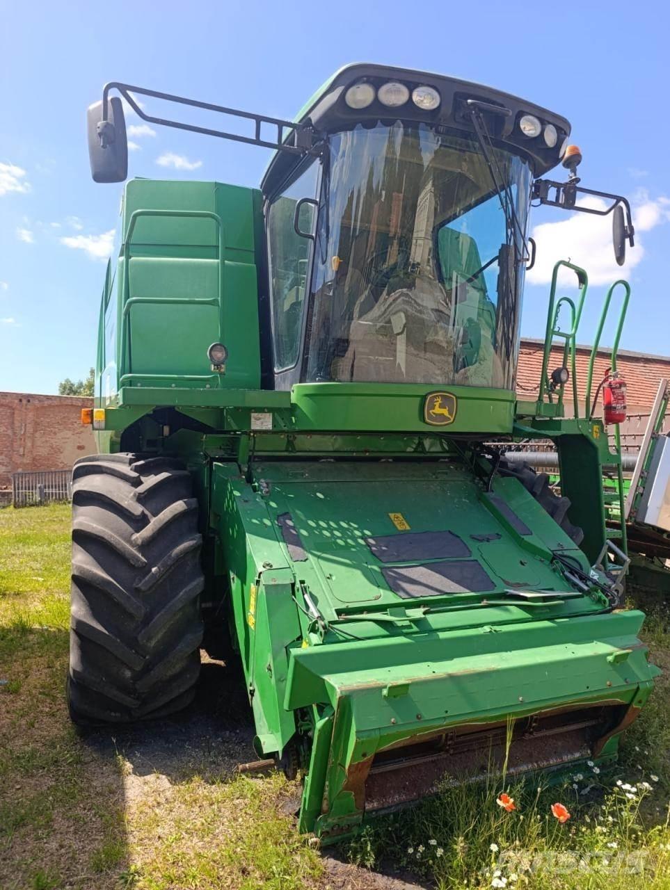 John Deere W650 Moissonneuse batteuse