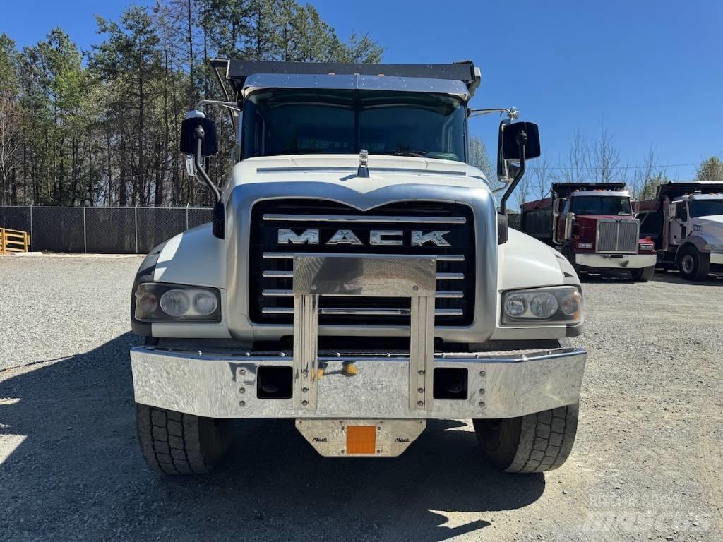 Mack Granite GU 433 Camion benne