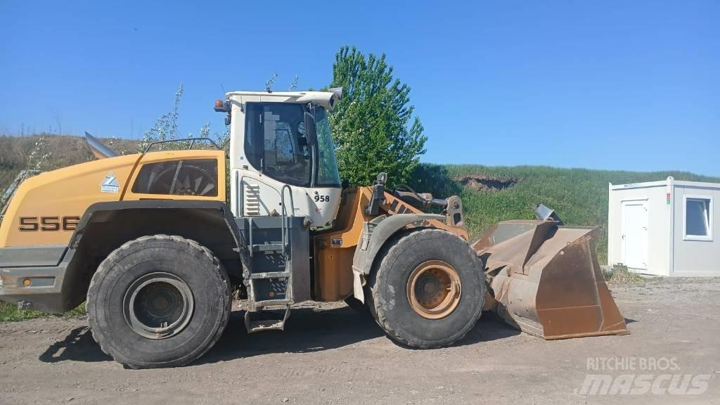 Liebherr L 556 Chargeuse sur pneus