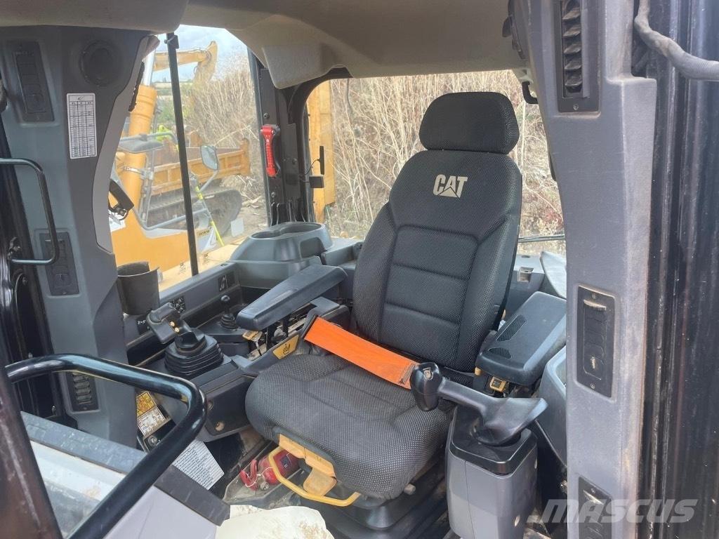 CAT D 6 LGP Bouteurs sur chenilles