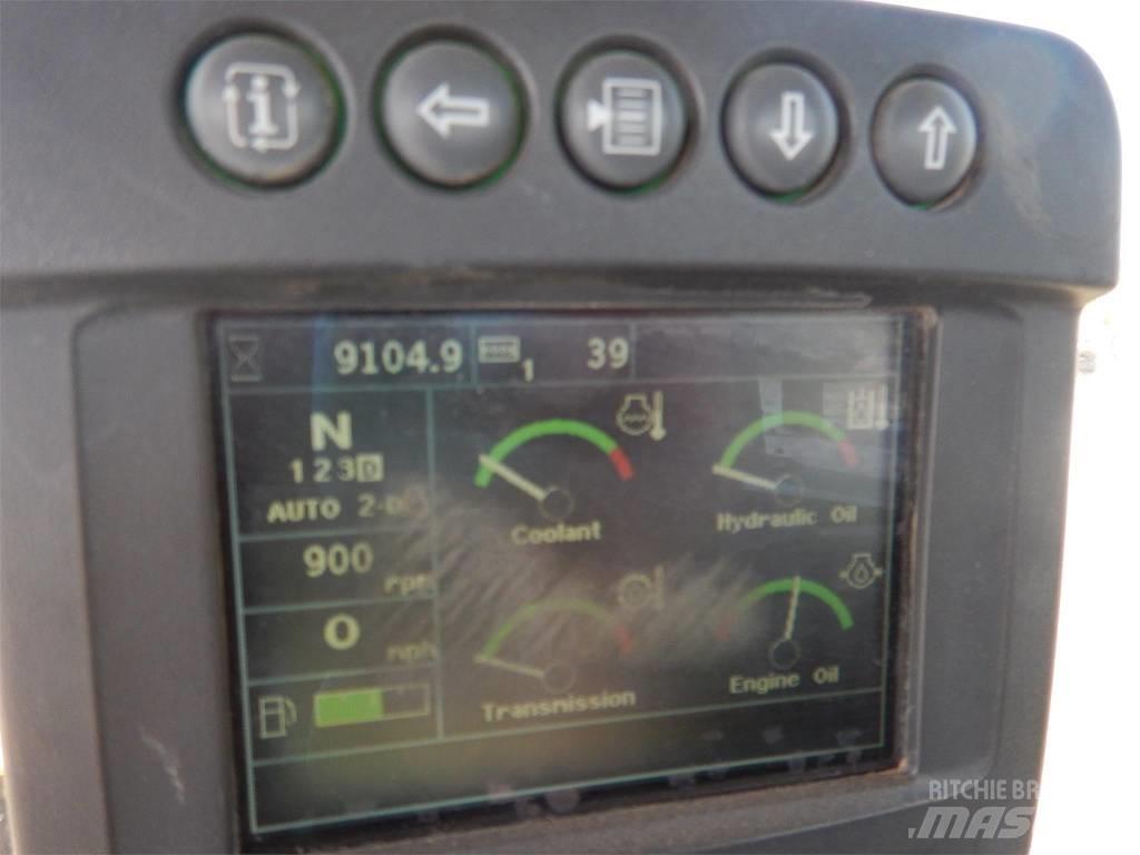 John Deere 524K Chargeuse sur pneus