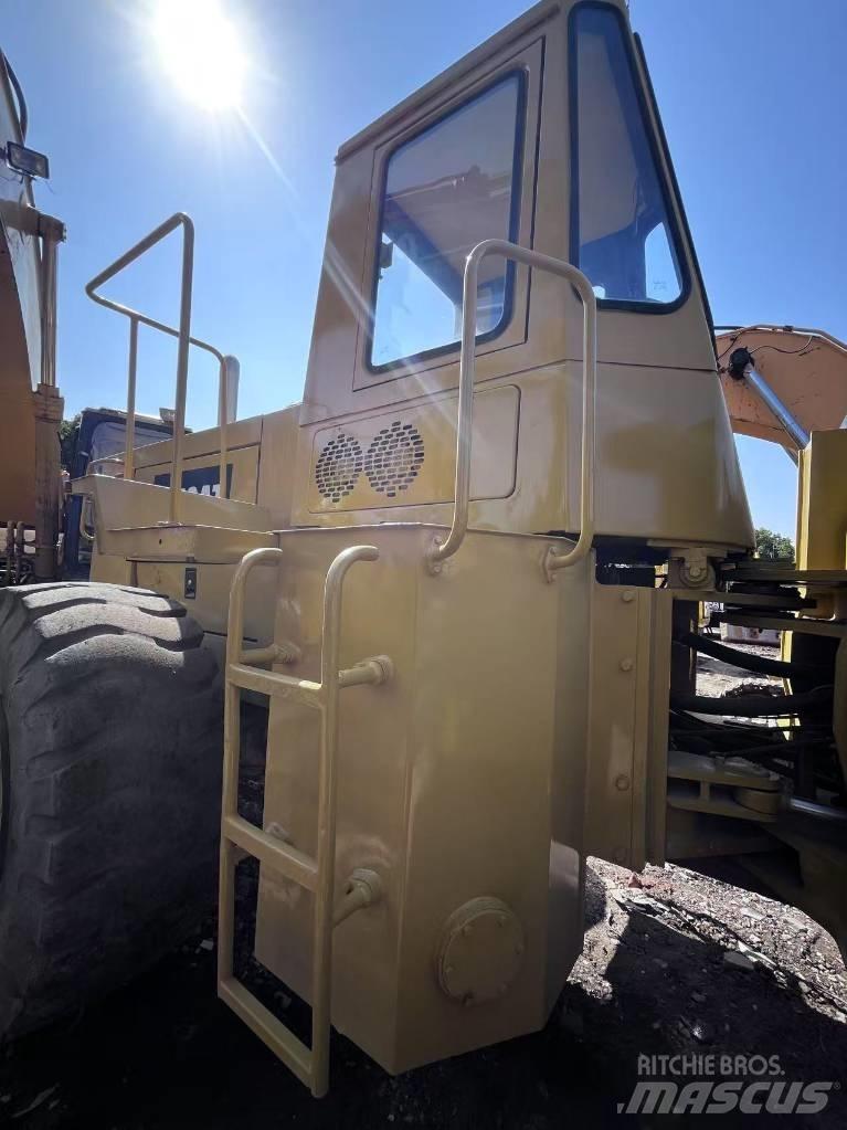 CAT 966F Chargeuse sur pneus