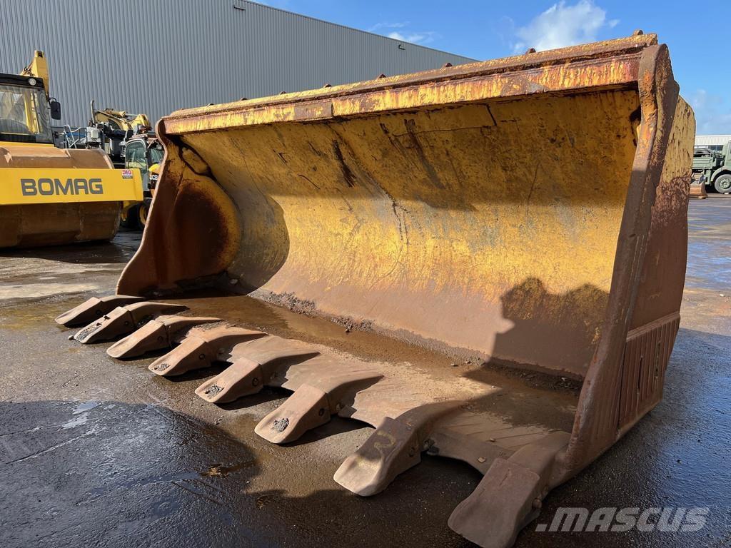 CAT 990 Godet