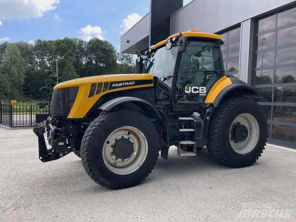 JCB Fastrac 8250 Tracteur