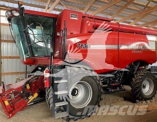 Case IH 7130 Moissonneuse batteuse