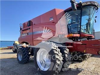 Case IH 8240 Moissonneuse batteuse