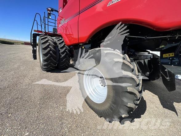Case IH 8250 Moissonneuse batteuse
