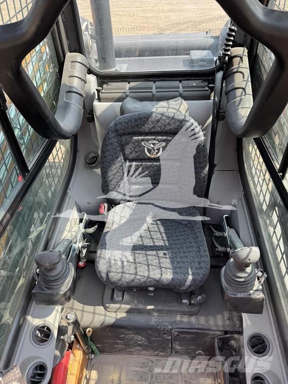 CASE TV450B Chargeuse compacte