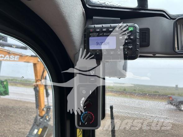 JCB 215 Chargeuse compacte