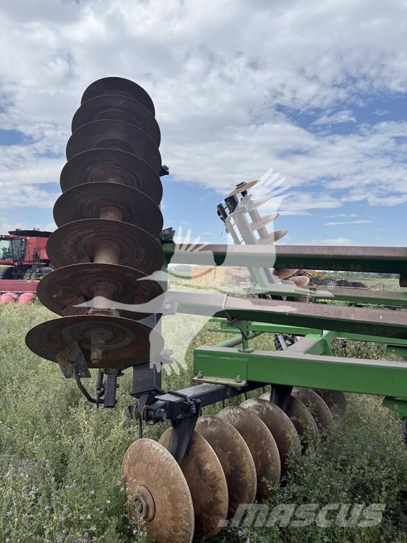 John Deere 630 Crover crop