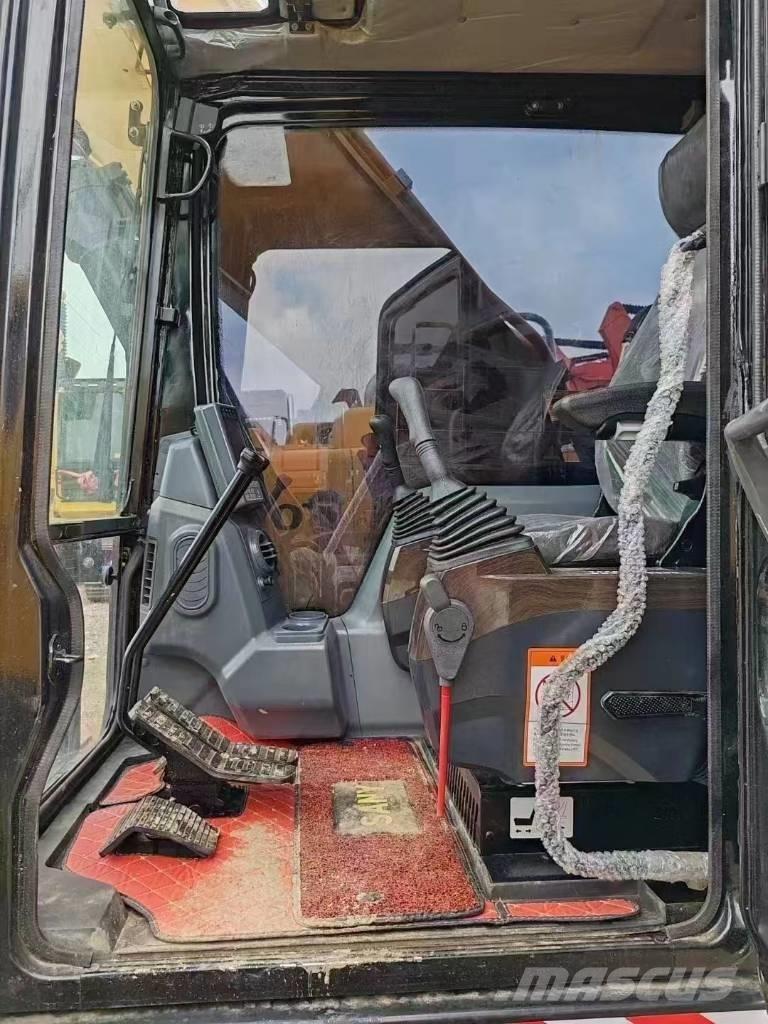 Sany SY215C Pelle sur chenilles