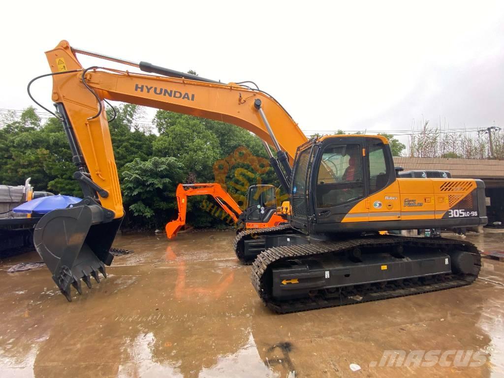 Hyundai Robex 305 LC Pelle sur chenilles
