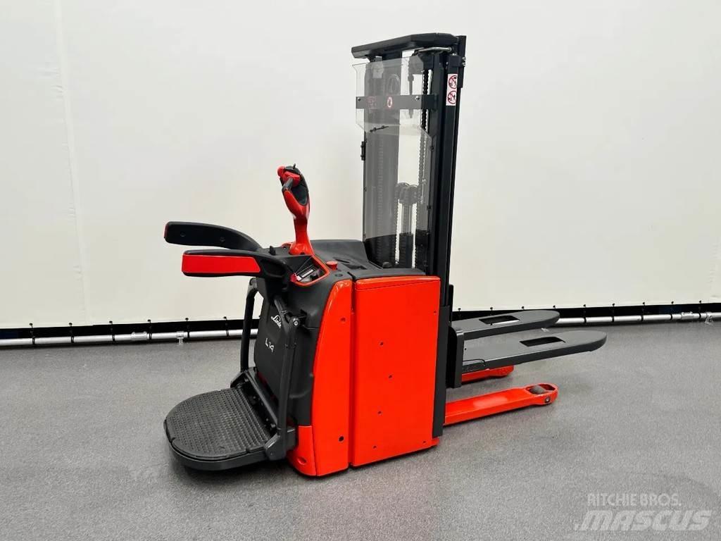 Linde L 14 AP Gerbeur accompagnant
