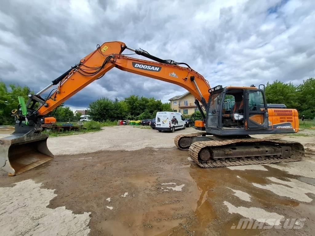 Doosan DX 225 LC-5 Pelle sur chenilles
