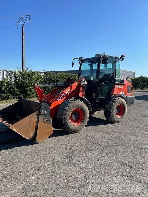 Kubota R 082 Chargeuse sur pneus