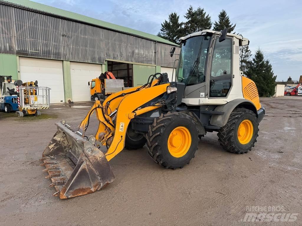 Atlas 75 S Chargeuse sur pneus