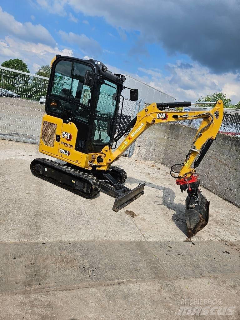 CAT 301.8 Mini pelle < 7t