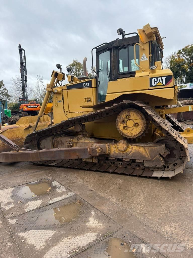 CAT D 6 T LGP Bouteurs sur chenilles