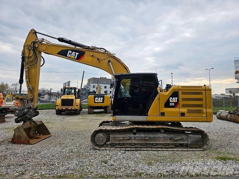 CAT 323-07B Pelle sur chenilles