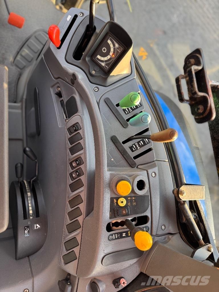 New Holland T 6030 Tracteur