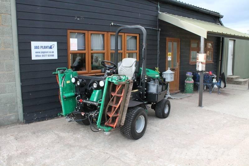 Ransomes Parkway3 Tondeuses montées