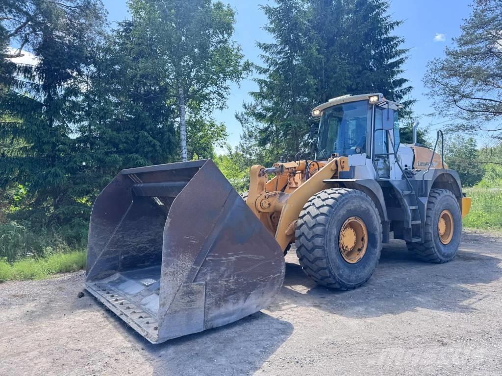 Liebherr L 544 Chargeuse sur pneus